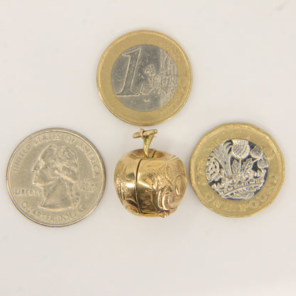 Vintage 9ct Gold Hallmarked Adam and Eve Opening Apple Pendant Charm