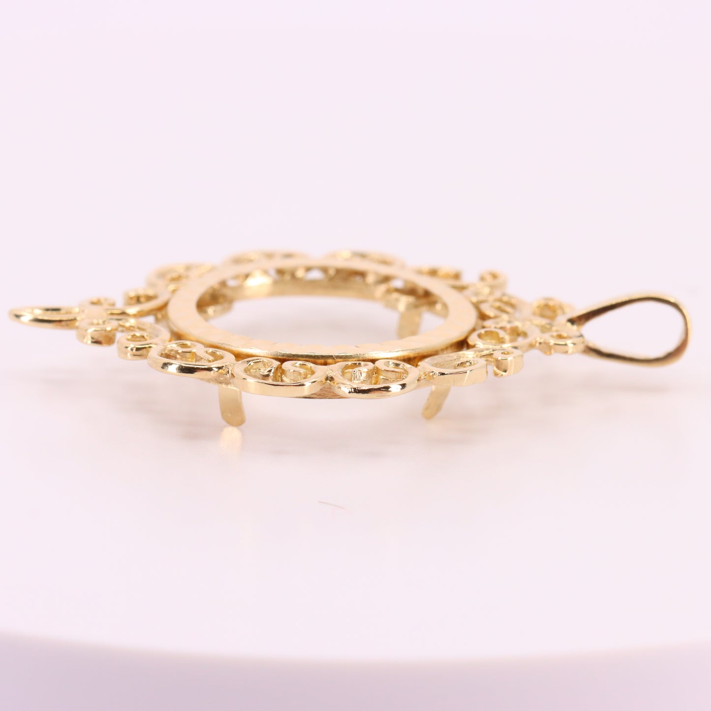 Vintage 9ct Hallmarked Gold Half Sovereign Coin Mount Pendant Display Frame