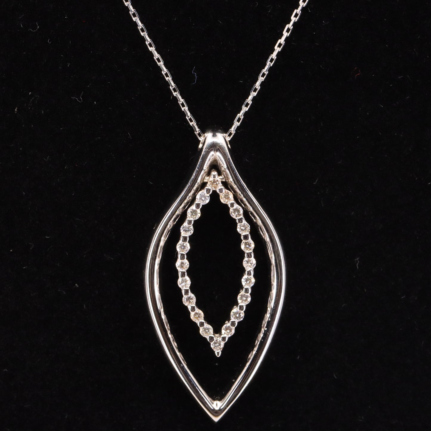 Vintage 18ct Hallmarked Chimento White Gold Diamond 18 Inch Pendant Necklace
