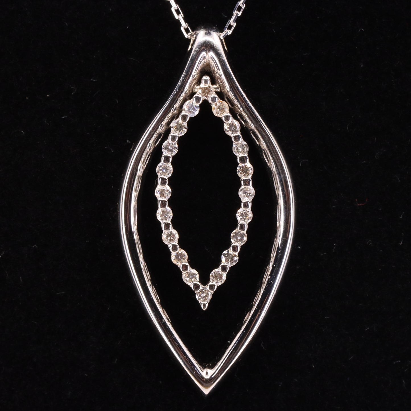 Vintage 18ct Hallmarked Chimento White Gold Diamond 18 Inch Pendant Necklace