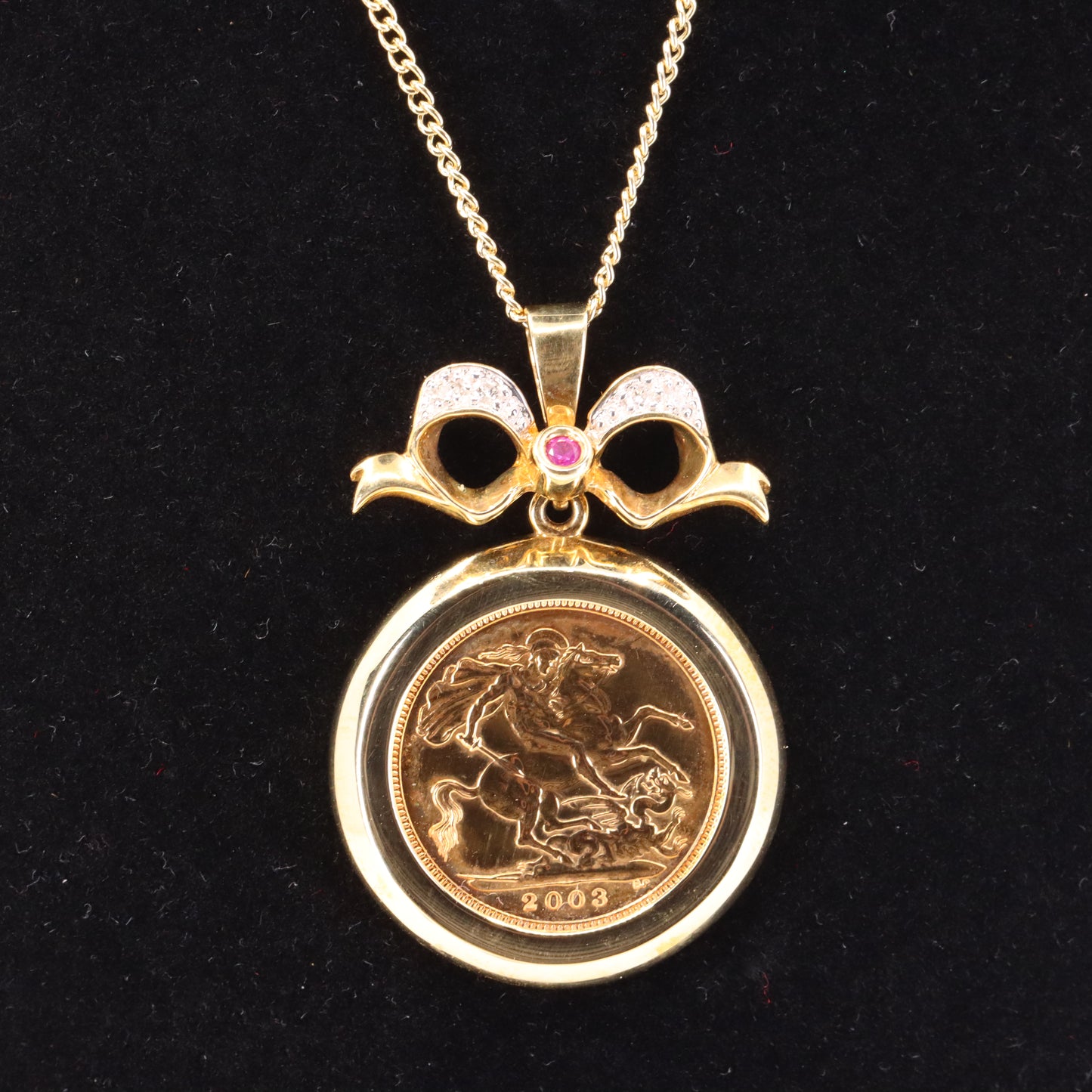 Royal Mint Eternal Love 2003 Half Sovereign Pendant Necklace 18 Inch Certificate