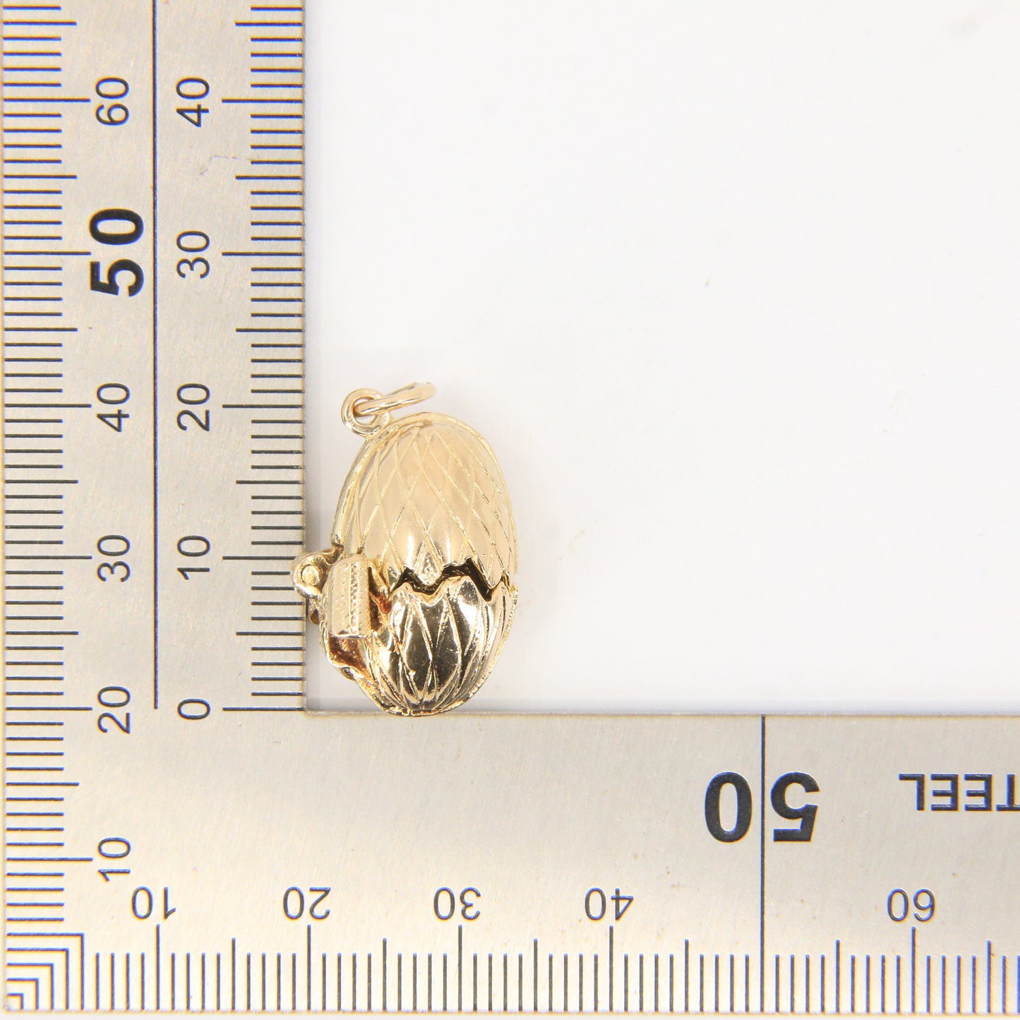 Vintage 9ct Hallmarked Opening Egg & Chick Charm Pendant Gold Gift