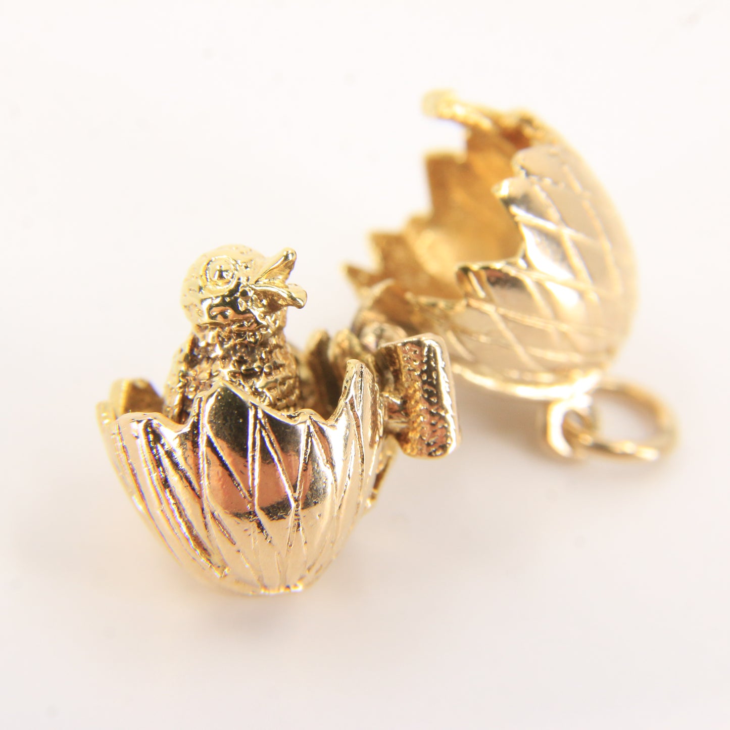 Vintage 9ct Hallmarked Opening Egg & Chick Charm Pendant Gold Gift