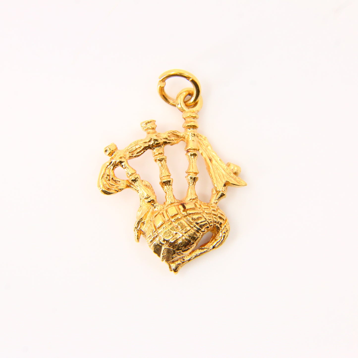 Vintage 9ct Scottish Bagpipes Pendant Hallmarked Yellow Gold Charm Scotland