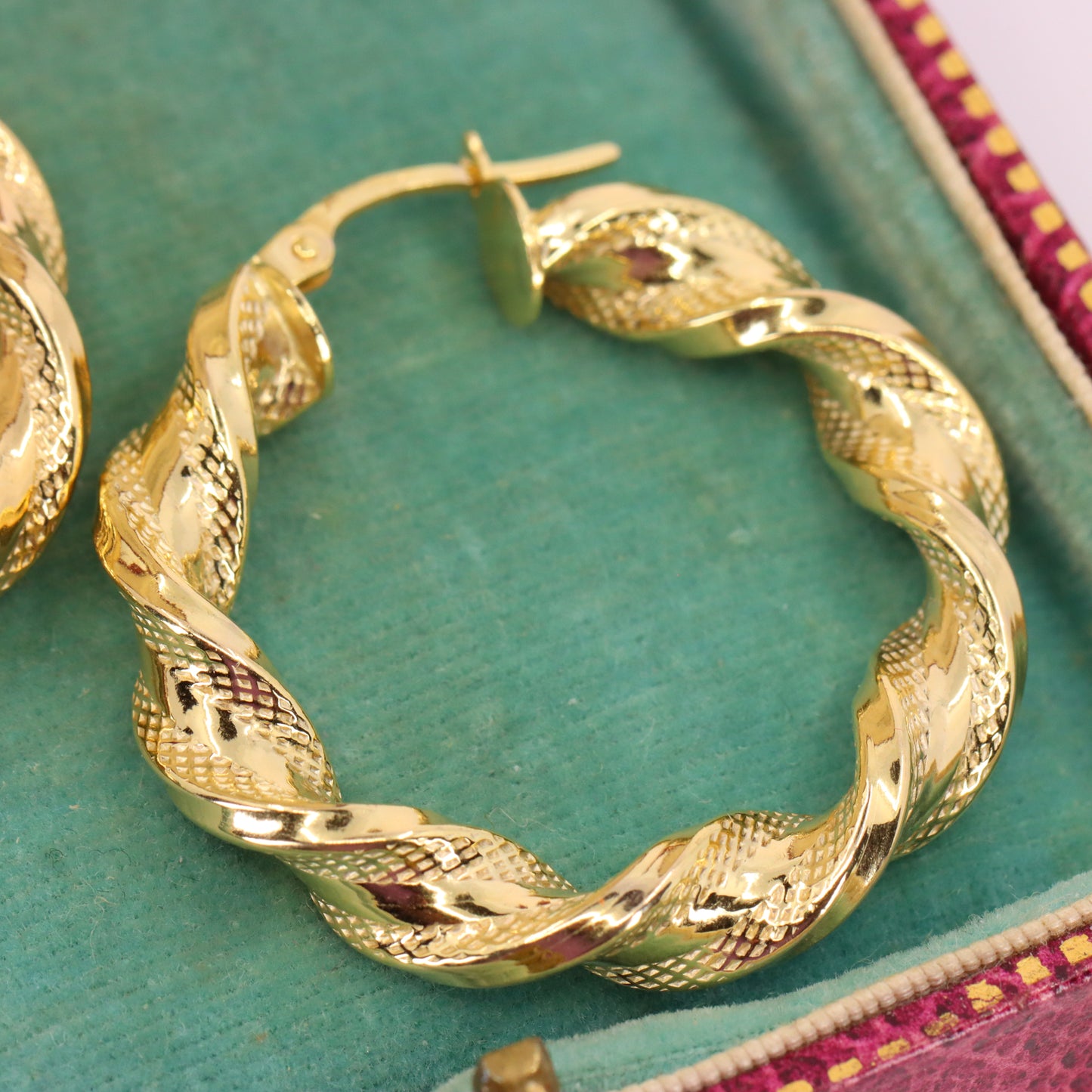 Vintage 9ct Hallmarked Yellow Gold Twist Creole Hoop Earrings Boxed Gift