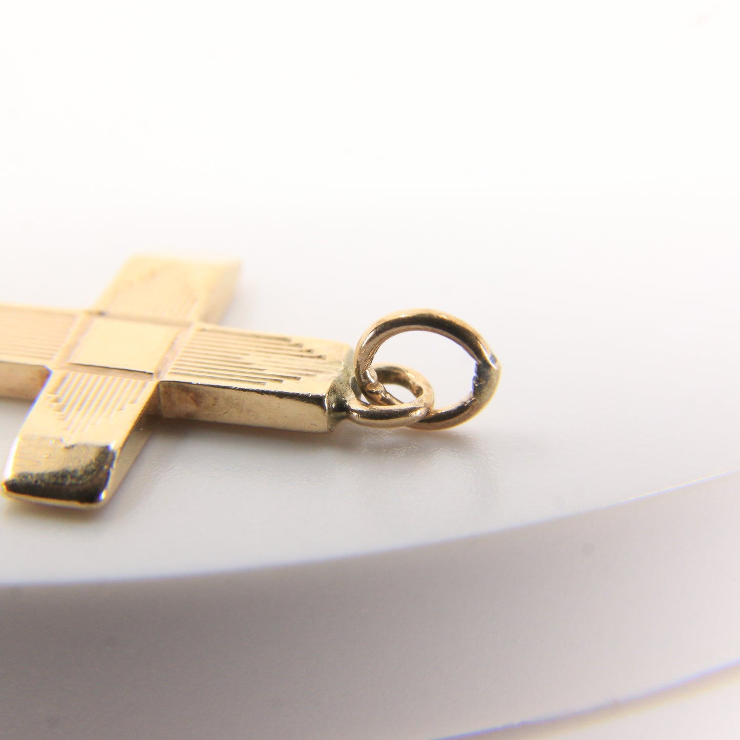 Vintage 9ct Hallmarked Solid Gold Cross Pendant Charm Religious Gift