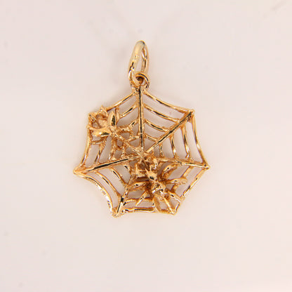 Vintage 9ct 3D Spiderweb Spider and Fly Charm Pendant Hallmarked Yellow Gold