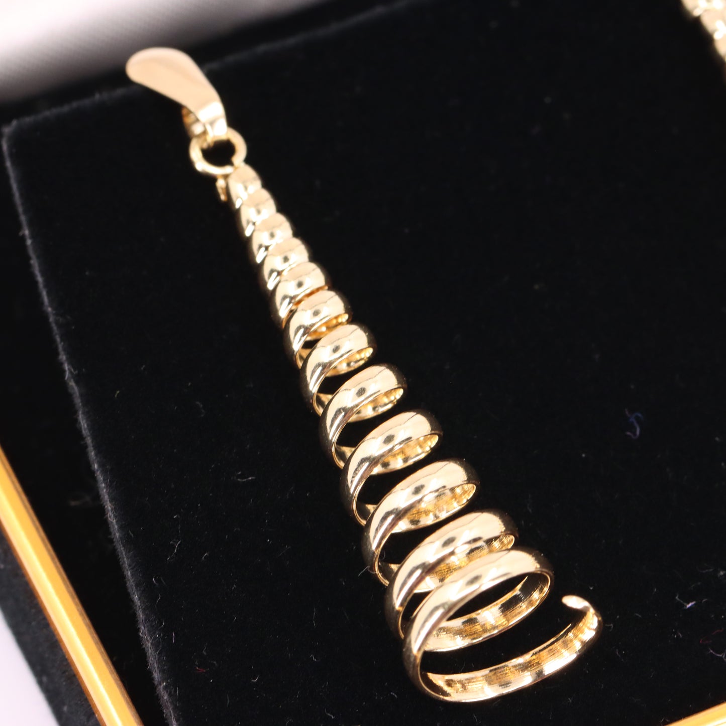 Vintage 9ct Hallmarked Yellow Gold Spiral Drop Dangle Earrings Boxed Gift