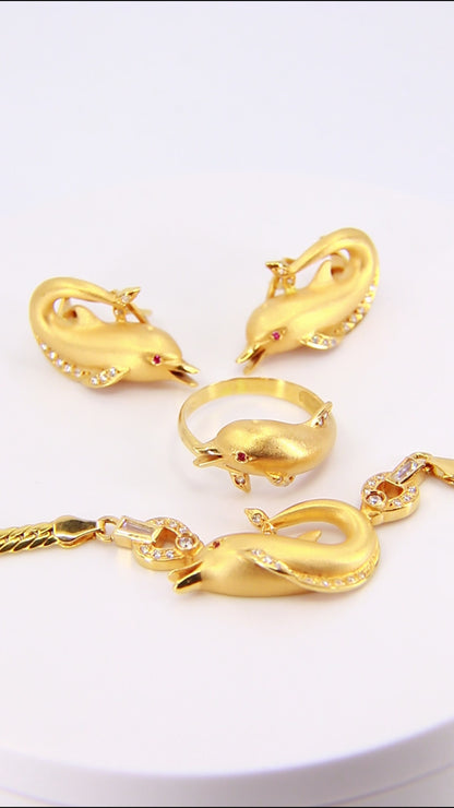 Vintage 18 Carat Yellow Gold Dolphin Jewellery Set Boxed, Earrings, Ring, Necklace